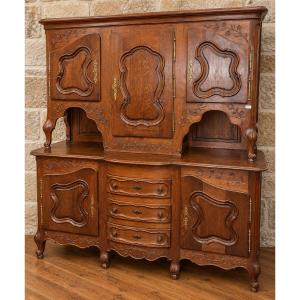 Two-piece Carved Oak Sideboard – Recessed Front – Regional Craftsmanship – Early 20th Century