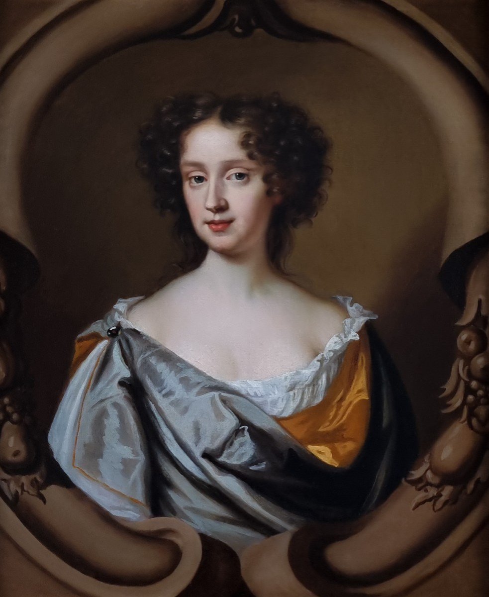 Portrait d'Une Dame Dans Un Cartouche En Pierre élaboré C.1675-80;  Mary Beale, Huile Sur Toile-photo-3