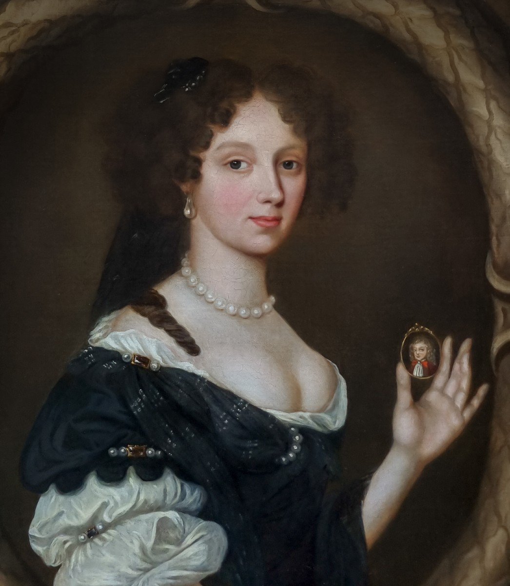 Rare Portrait d'Une Dame Tenant Un Portrait Miniature d'Un Garçon C.1673-80, Huile Sur Toile-photo-1