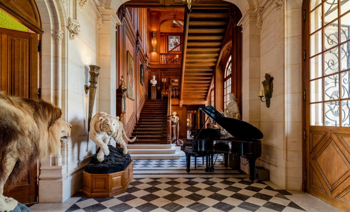 Studio Of Michiel Van Mierevelt, Portrait Of Maurits Of Nassau, Prince Of Orange-photo-3