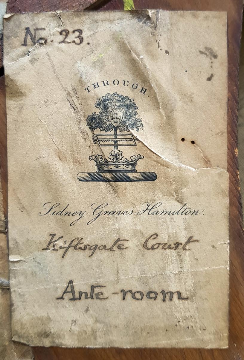 Portrait d'Une Dame De La Famille Graves Vers 1695-photo-4