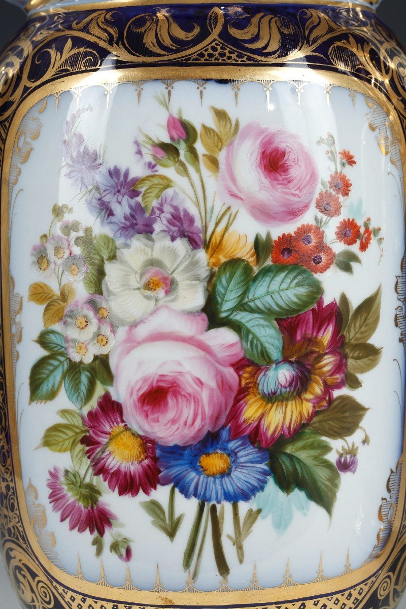 Paire de Vases fleuris en porcelaine de Valentine, France, circa 1860-photo-4