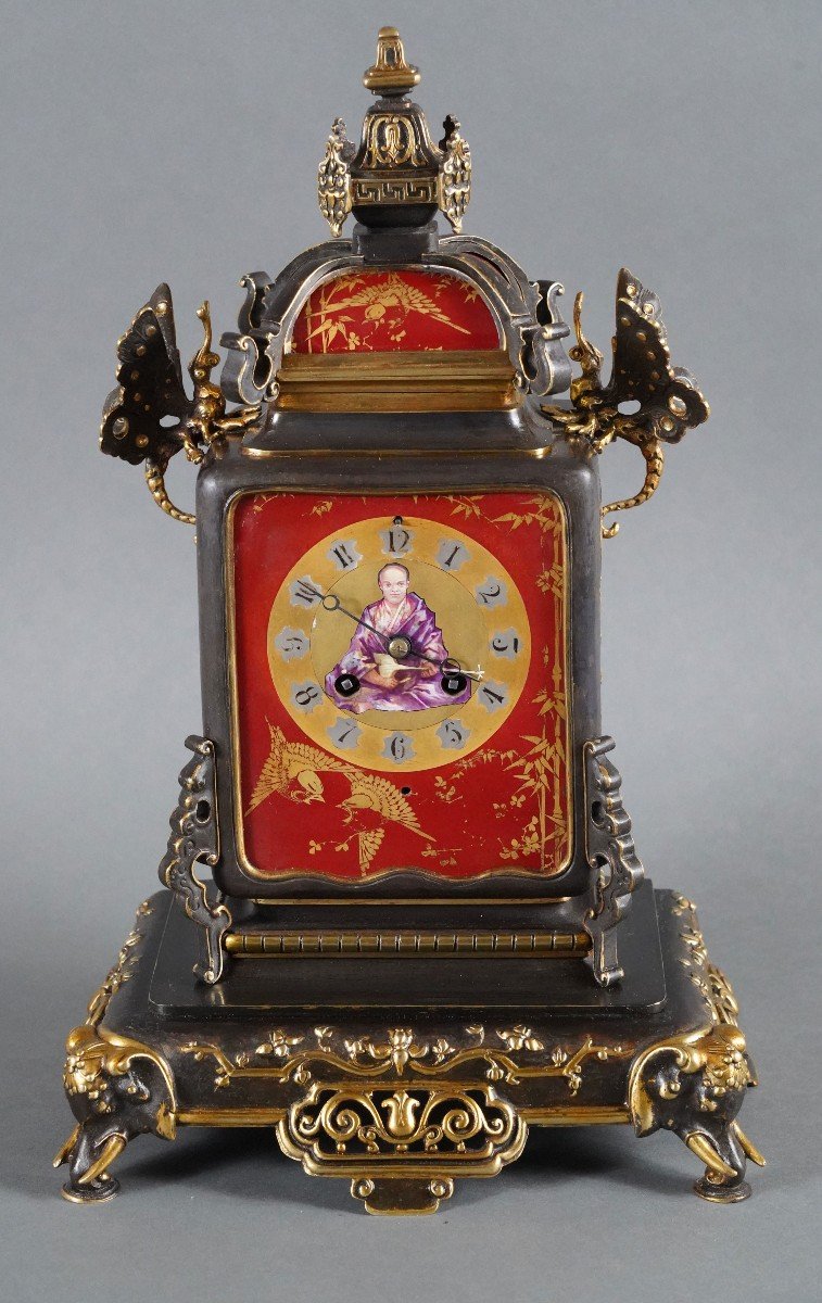 Pendule Japonisante au Musicien attr. à l'Escalier De Cristal, France, Circa 1890