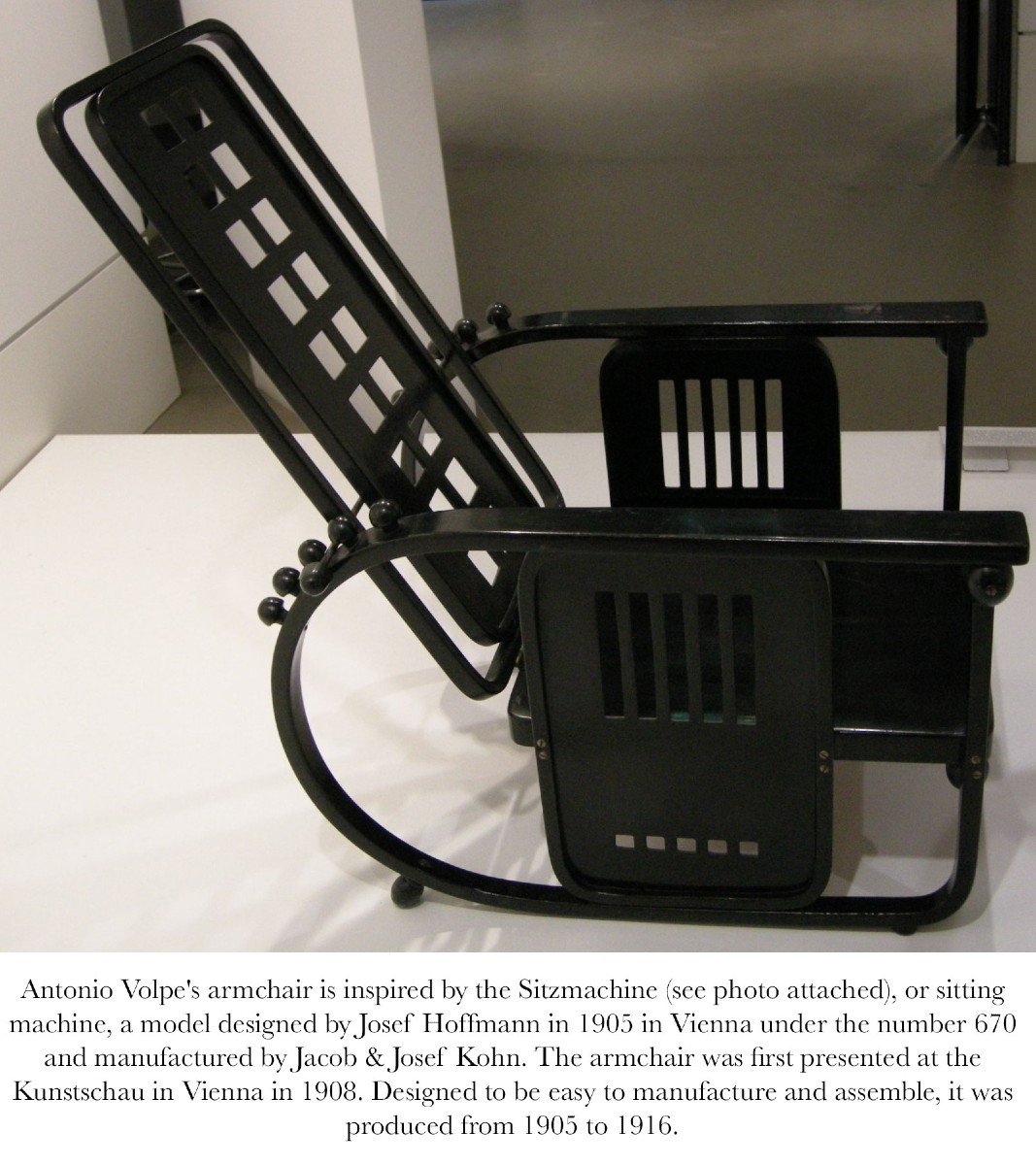 "egg" Rocking Chair, Societa Anonima Antonio Volpe, Italy, Circa 1922-photo-3