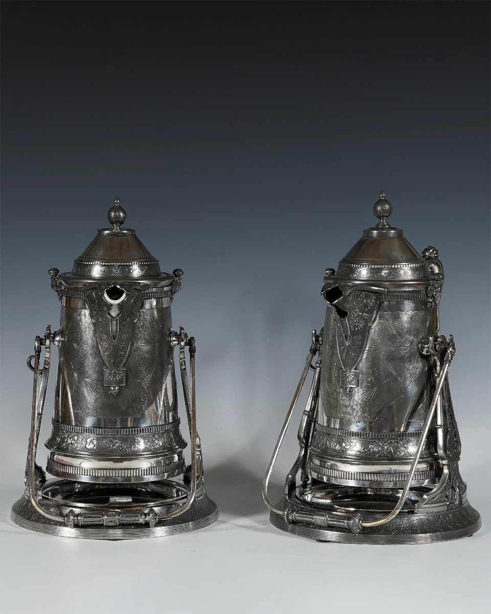 Reed & Barton, Paire de Pichets à eau glacée, Etats-Unis, circa 1880