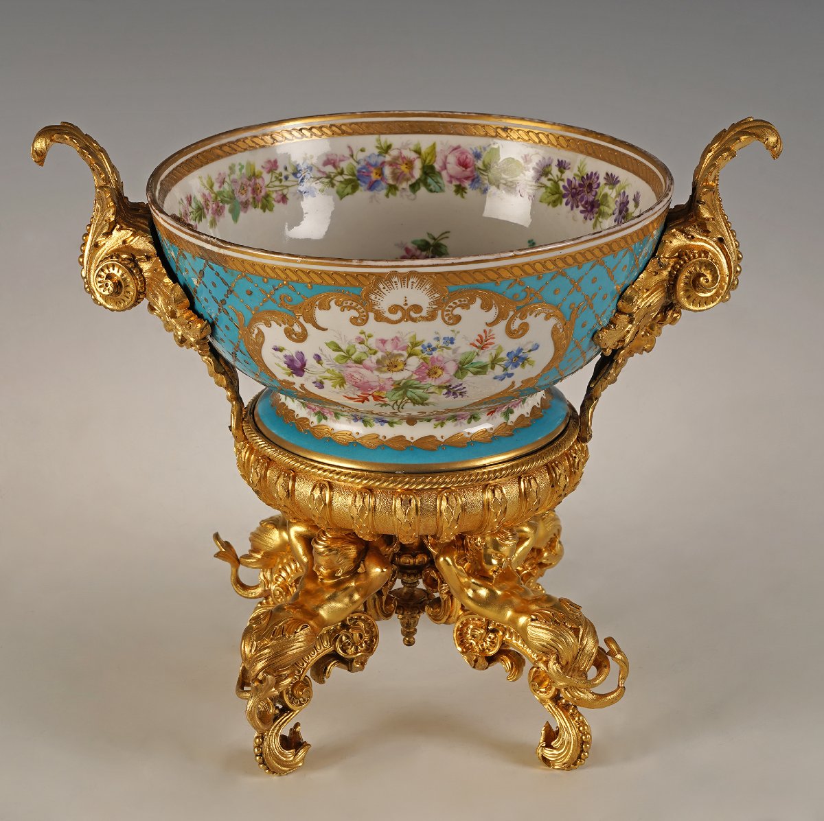 Porcelaine de Paris, Coupe Fleurie aux Tritons, France, circa 1870-photo-3