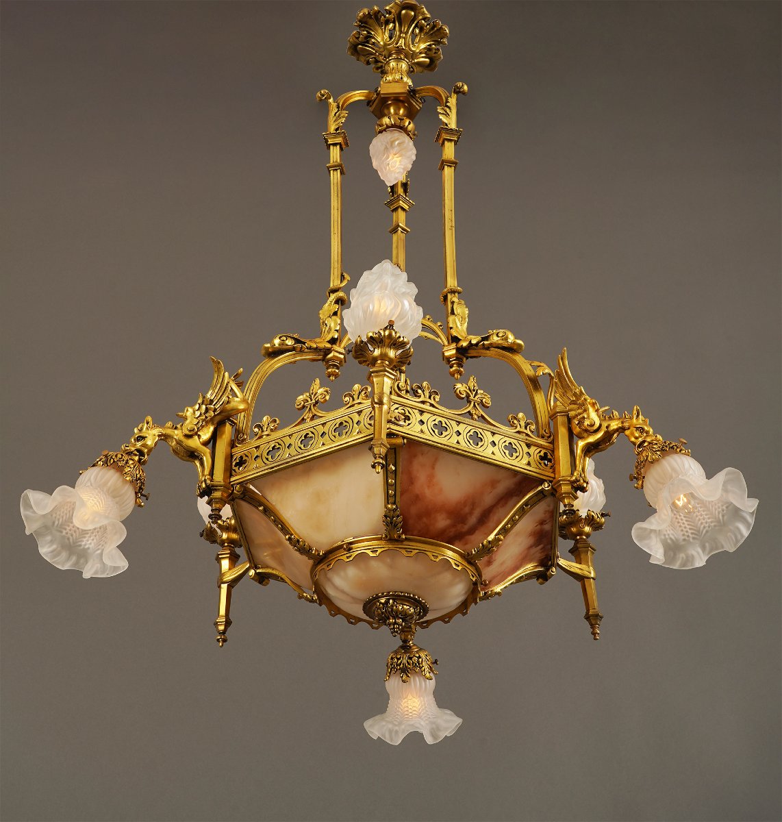 Susse & Lelièvre, Lustre Néo-Gothique aux Dragons, France, Circa 1900, Albâtre et bronze doré-photo-2
