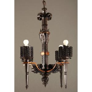 Paul Kiss, Lustre Néo-Gothique "aux Salamandres", France, Circa 1925, Fer Forgé