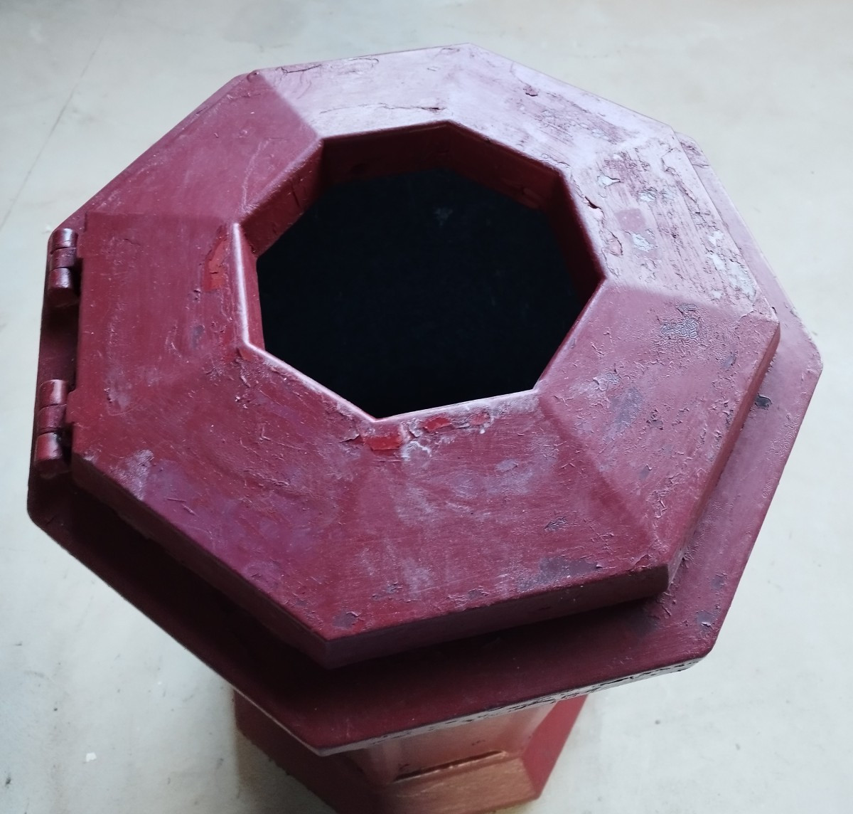 Poubelle d'extérieur en fonte -photo-4