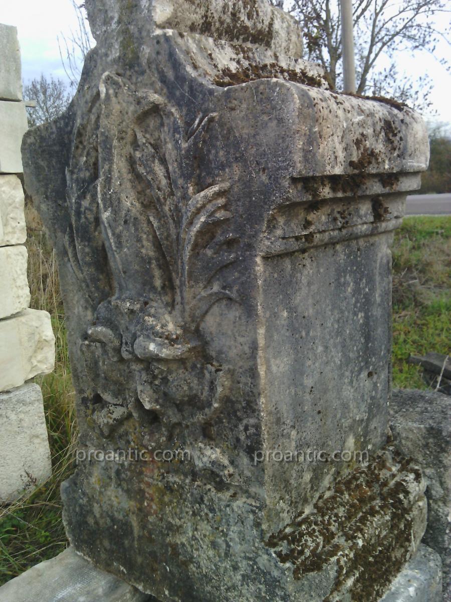 Basin With Fountain Carved Old Stone-photo-4