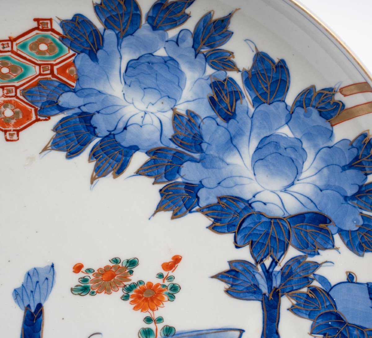 Large Japanese Porcelain Dish-photo-4