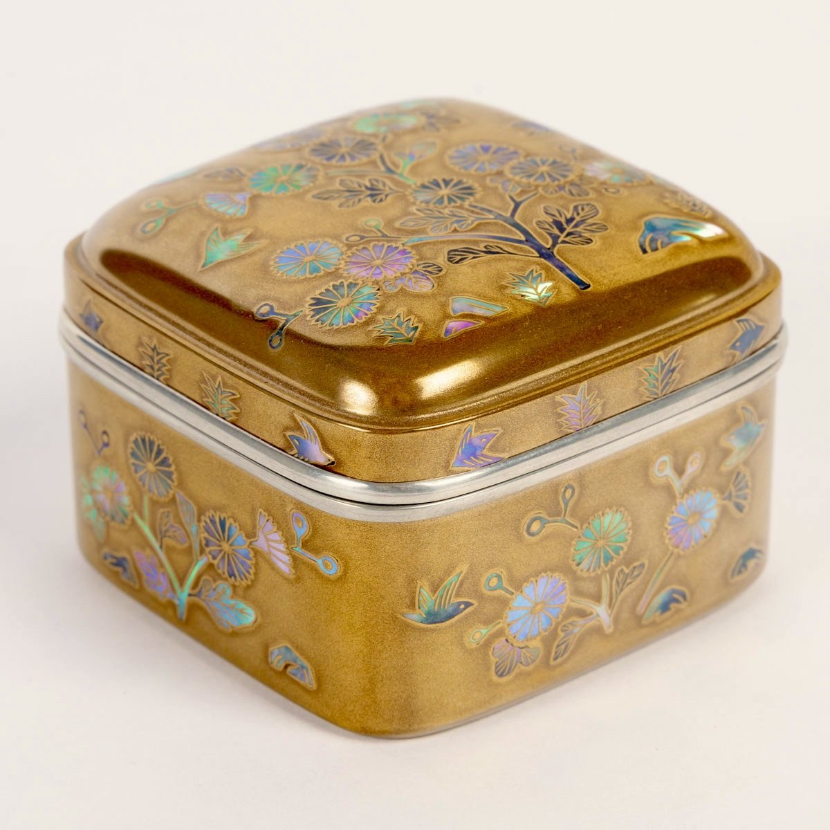 Japanese Gold-lacquered Incense Box - Kogo-photo-3