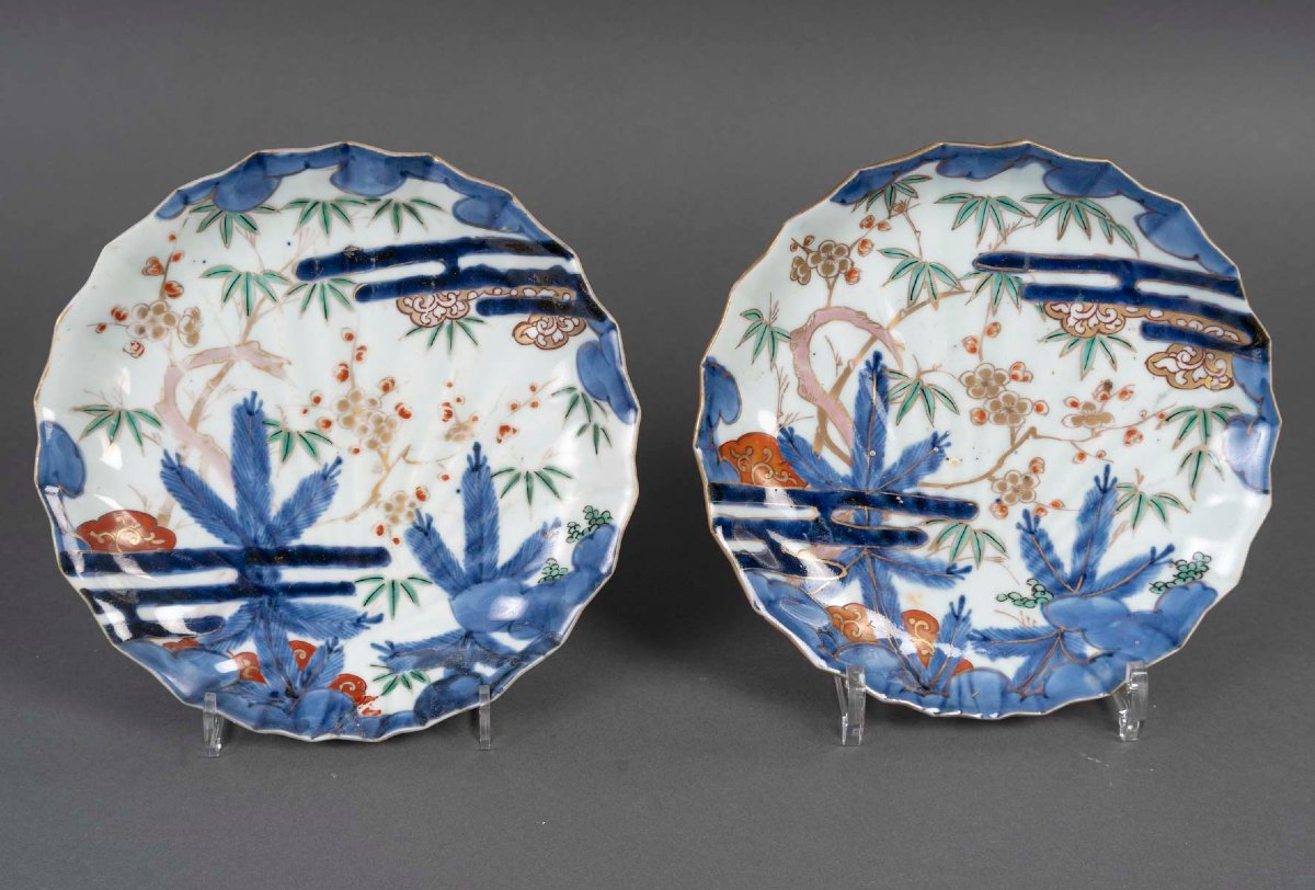 Paire de coupes japonaises en porcelaine - Shôchikubai-mon