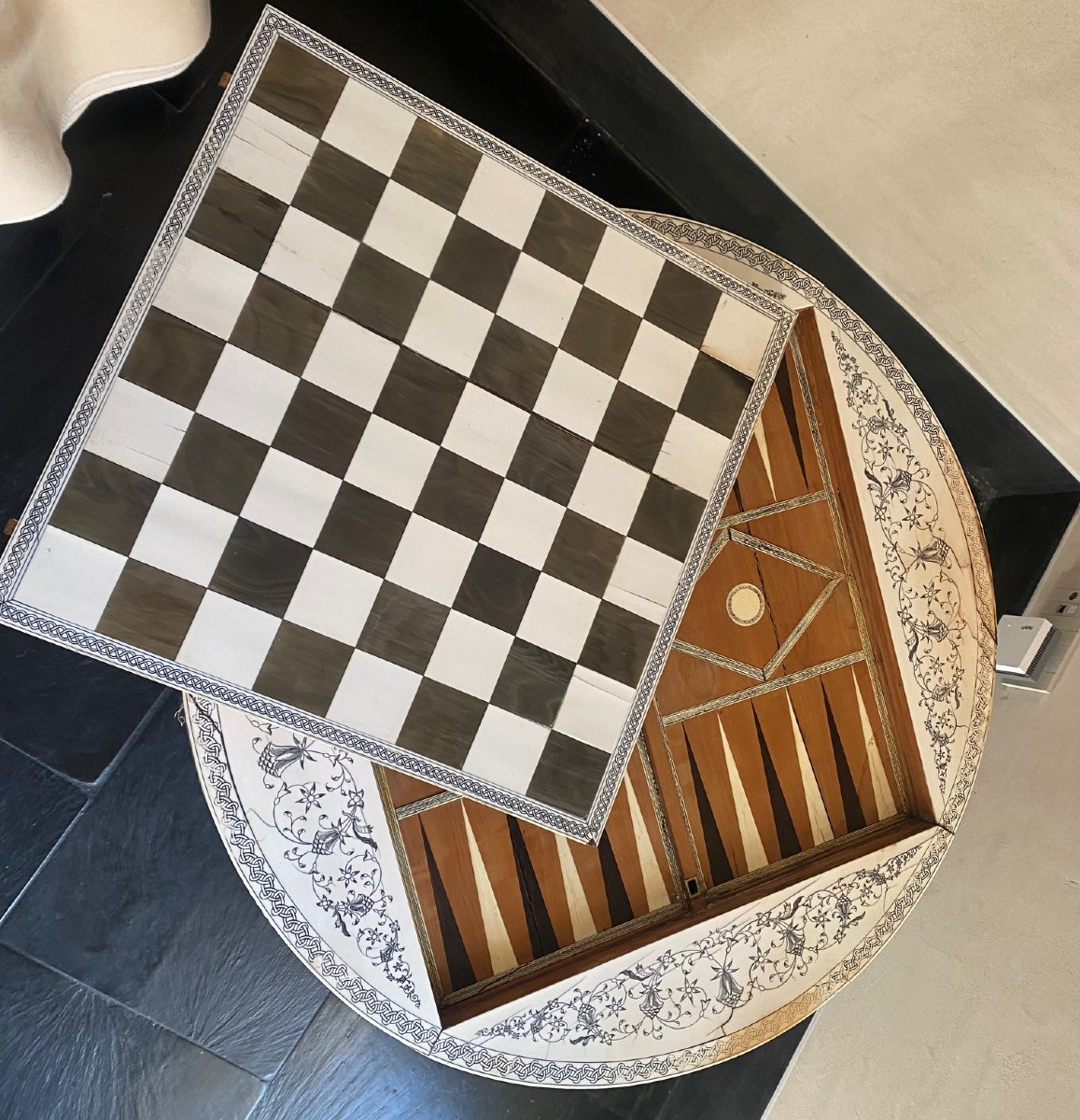 Wooden And Ivory Game Table-photo-4