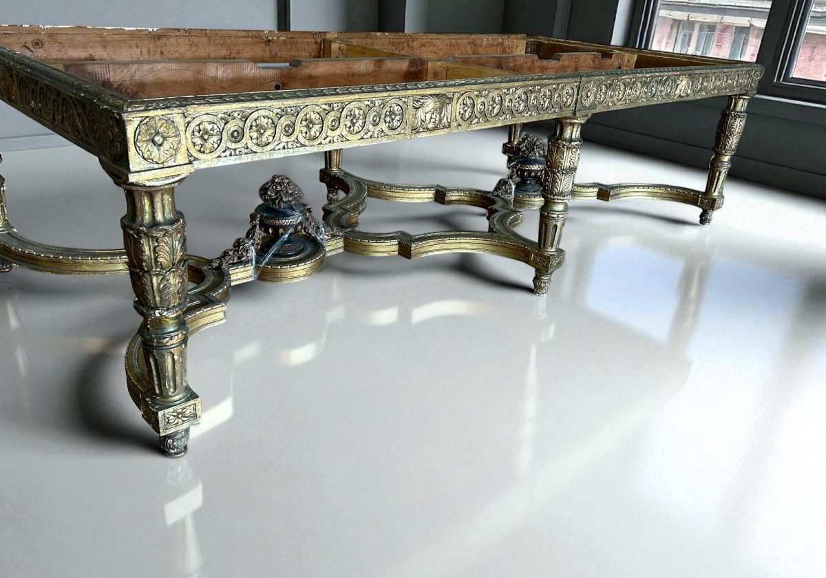TABLE EN BOIS DORE'