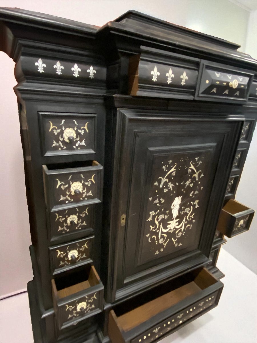 MEUBLES AVEC INCRUSTATIONS DE NACRE-photo-3