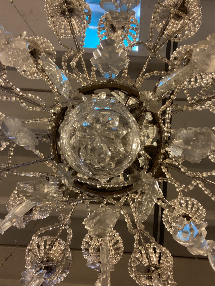 LUSTRE EN FER DORÉ ET CRISTAL-photo-3