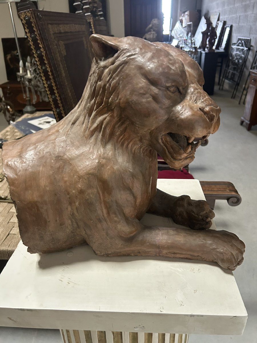 SCULPTURE EN TERRE CUITE REPRÉSENTANT UN BUSTE DE LION-photo-2