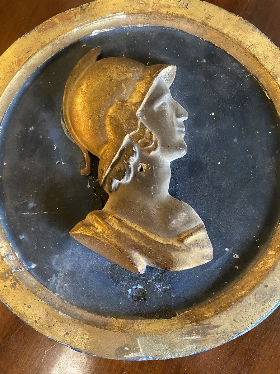 PAIRE DE MÉDAILLONS EN BOIS LAQUÉ-photo-2