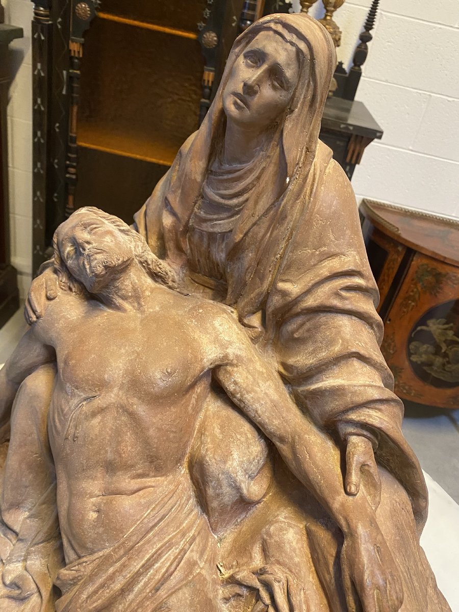 SCULPTURE EN TERRE CUITE REPRÉSENTANT LA PIÈTA, XVIIIe SIÈCLE-photo-4