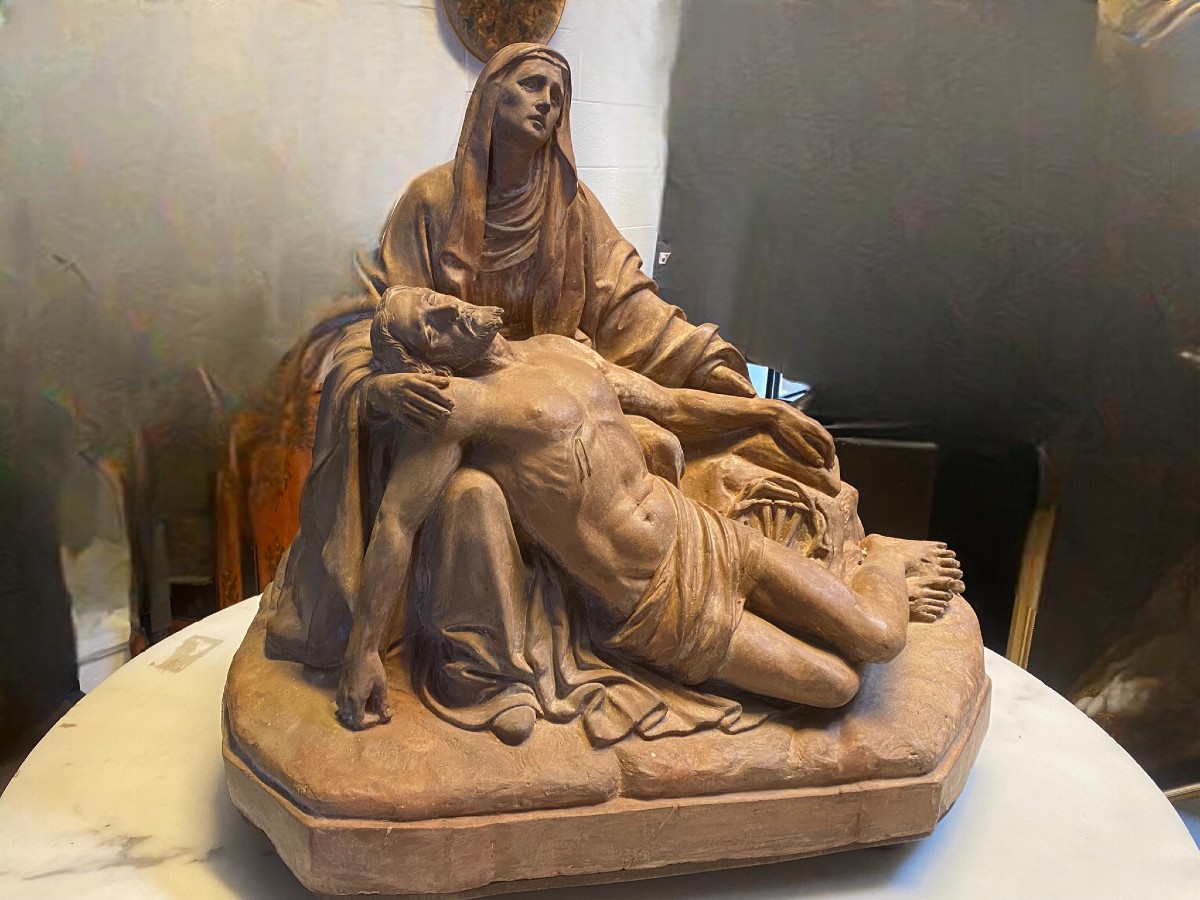SCULPTURE EN TERRE CUITE REPRÉSENTANT LA PIÈTA, XVIIIe SIÈCLE