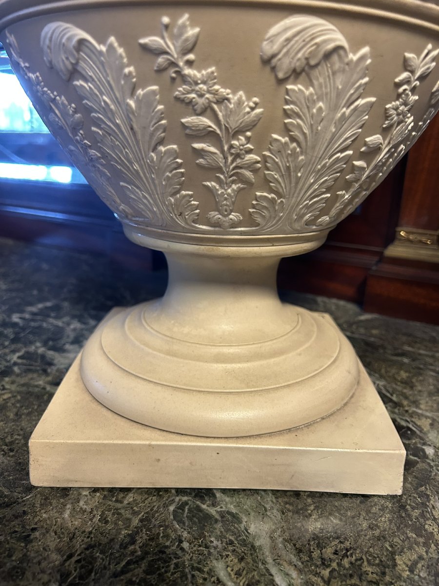 VASE EN PORCELAINE À DÉCORATIONS NÉOCLASSIQUES (RÉPARATIONS ANCIENNES) XIXe SIÈCLE-photo-2