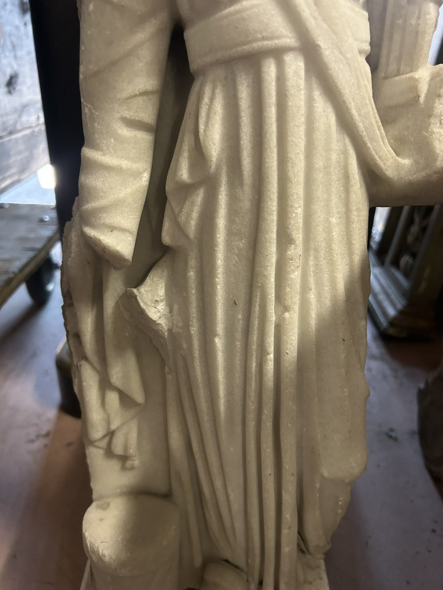 White Marble Statue - Copy Of Ancient-photo-2