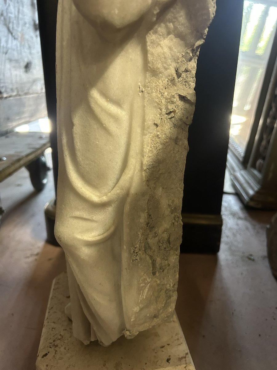 White Marble Statue - Copy Of Ancient-photo-3