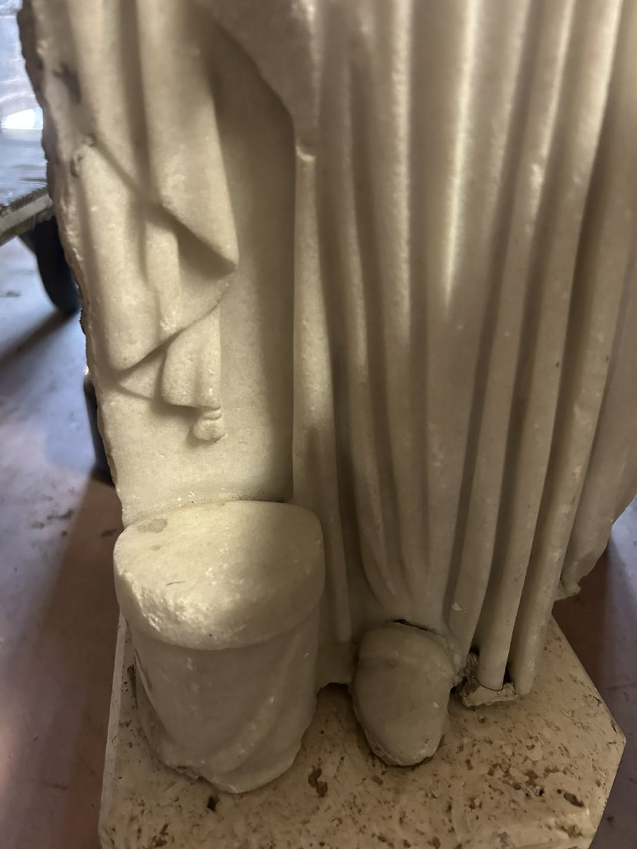 White Marble Statue - Copy Of Ancient-photo-5