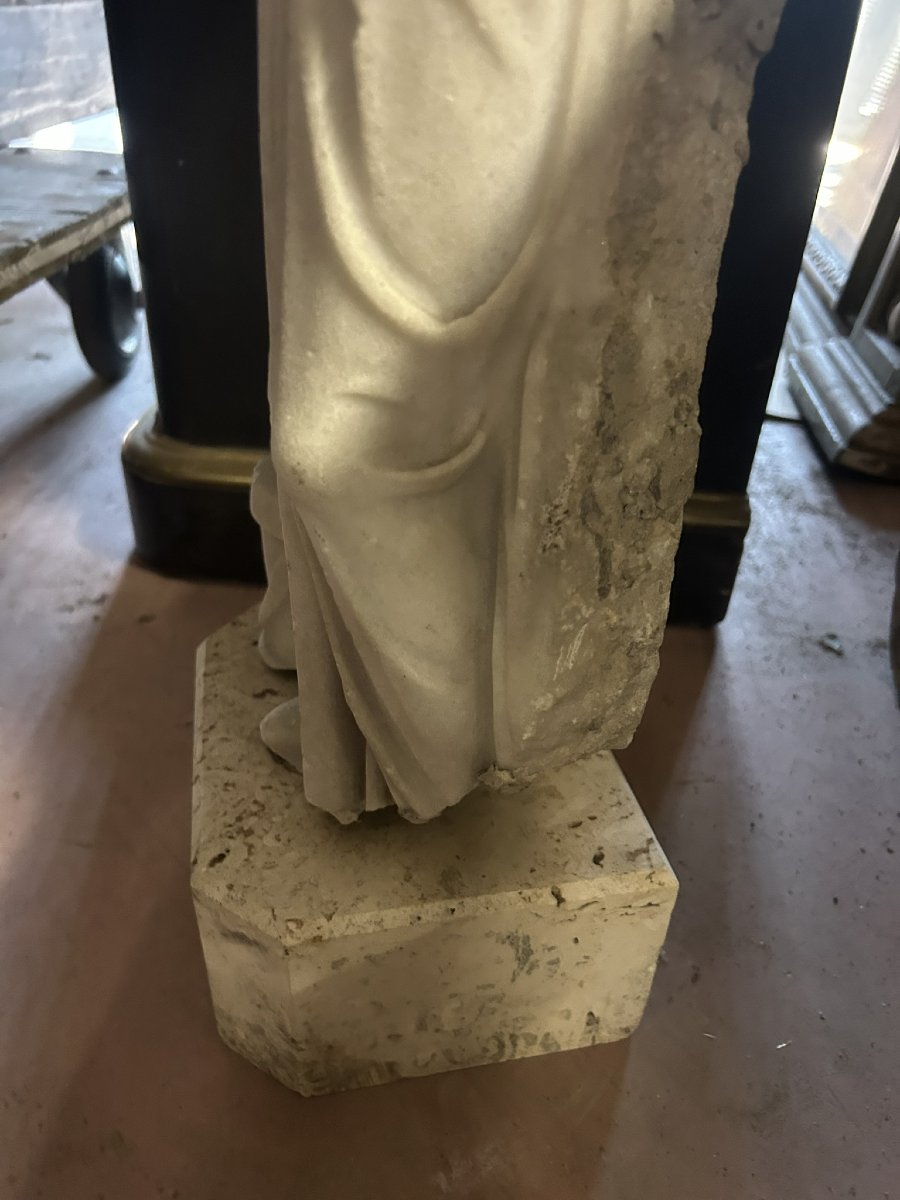 White Marble Statue - Copy Of Ancient-photo-7