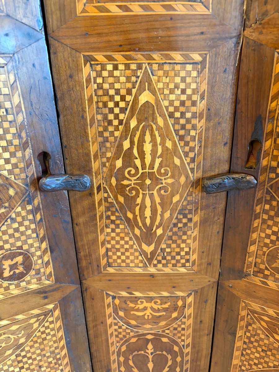 ARMOIRE AVEC MARQUETTERIE  SEC XIX-photo-3