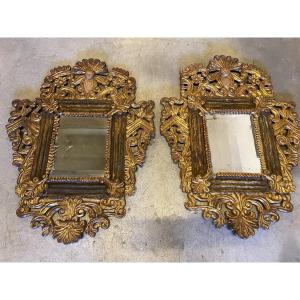 PAIRE DE MIROIRS EN BOIS DORÉ