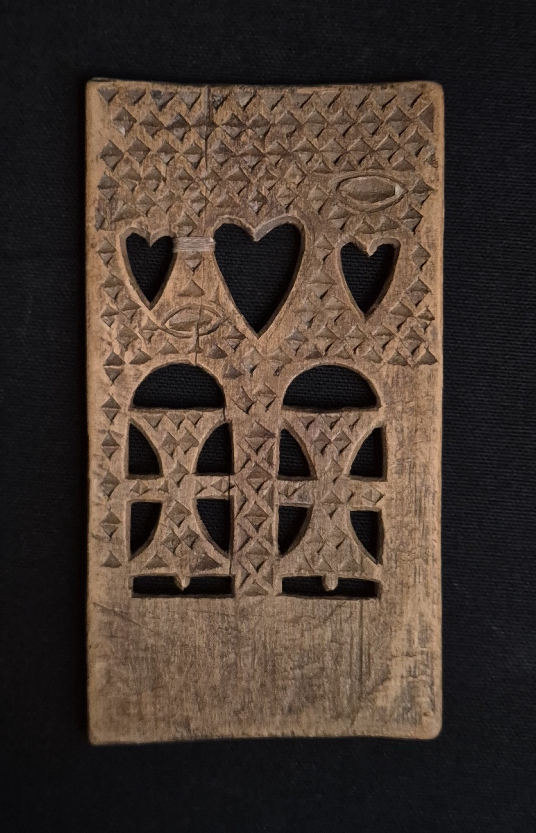 Lace Folder, Velay 19th Century