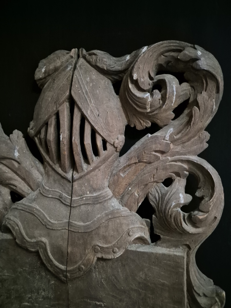 Blason héraldique en bois sculpté XVIIe-photo-2