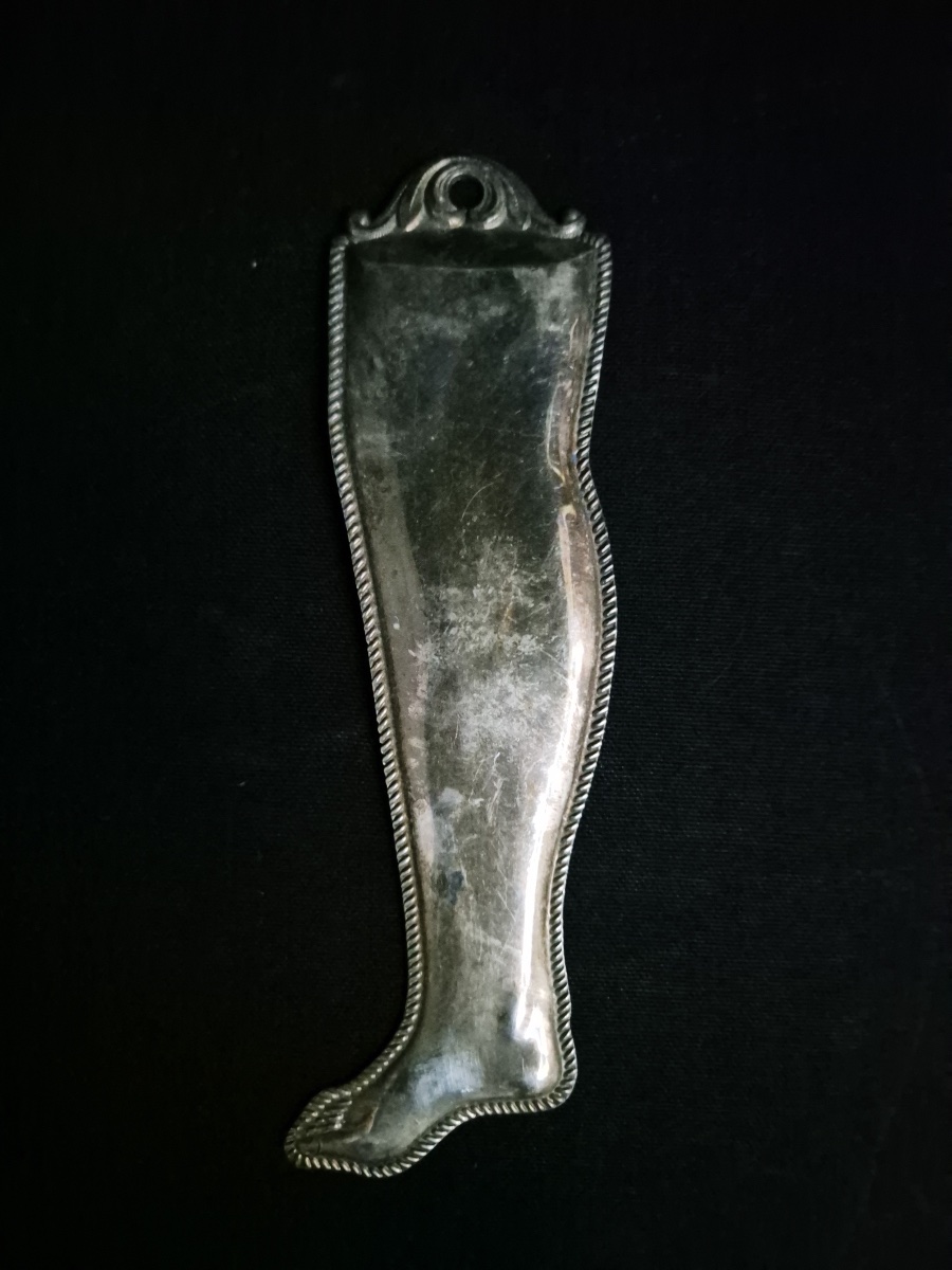 2 19th-century Anatomical Ex-votos-photo-2