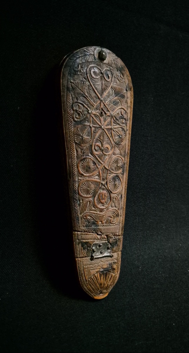 Carved Boxwood Tobacco Grater