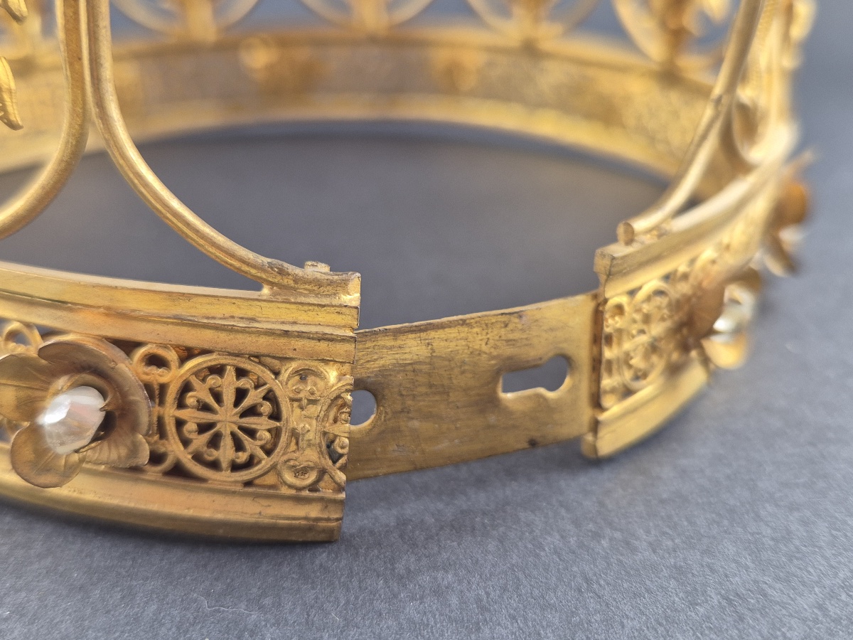 Grande Couronne de Vierge en laiton doré et strass – Époque Napoléon III-photo-4