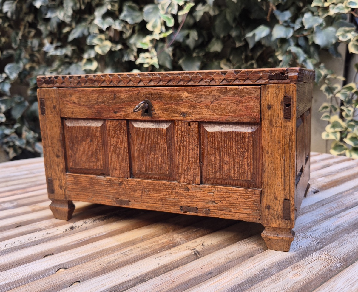 Wedding Chest  Traditional Savoie Folk Art-photo-2