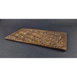 Lace-edged Folding Table, Velay, 19th Century