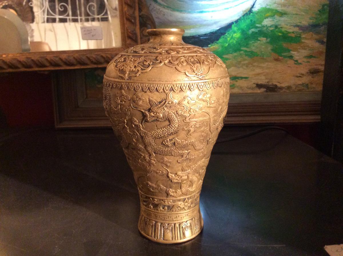 Vase De Forme Meiping En Bronze Doré 