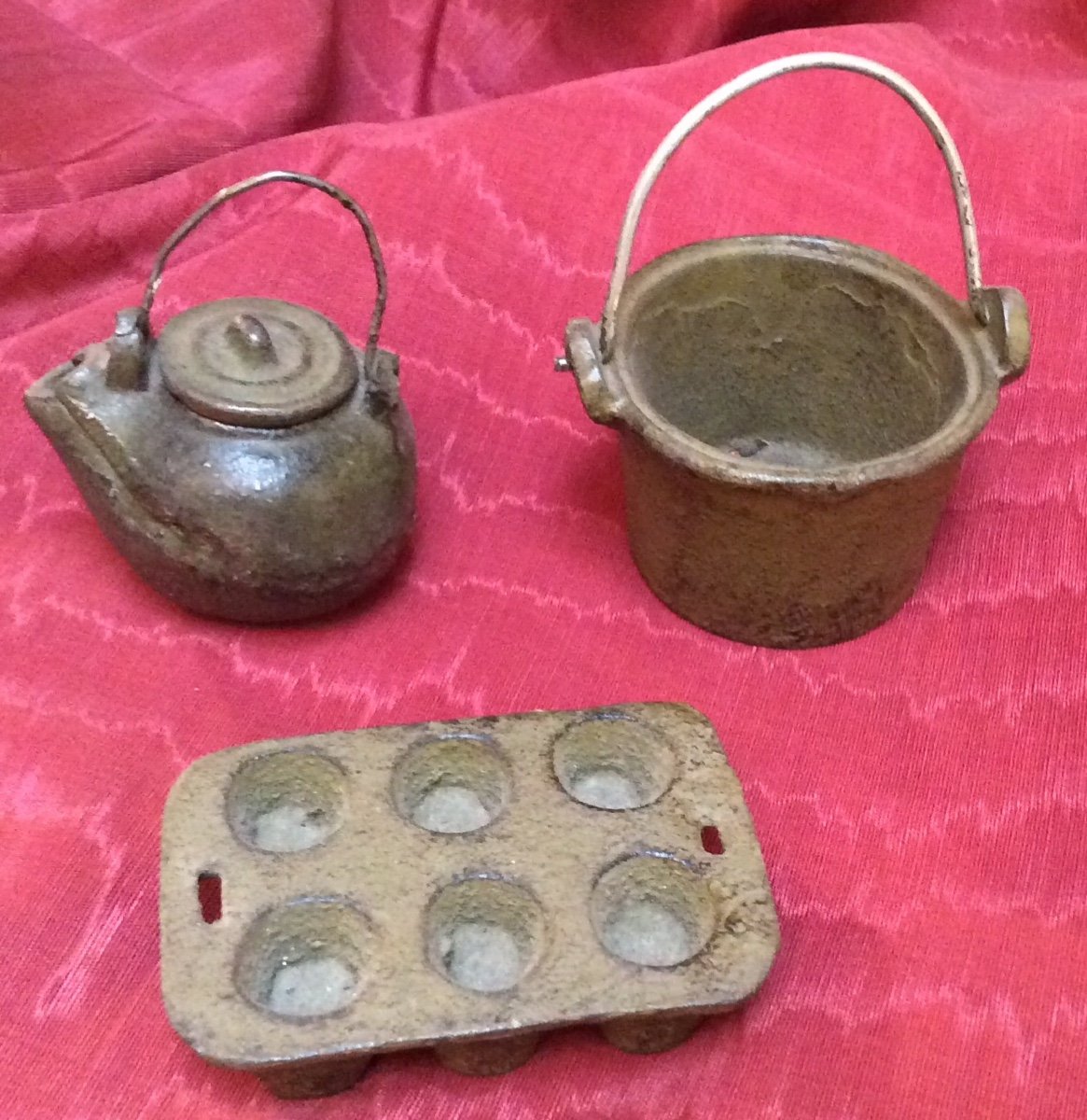 Creshent Cast Iron Toy Stove-photo-3