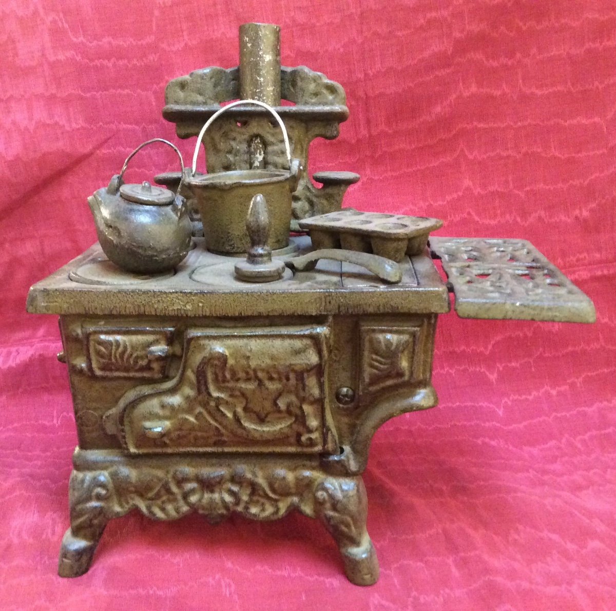 Creshent Cast Iron Toy Stove