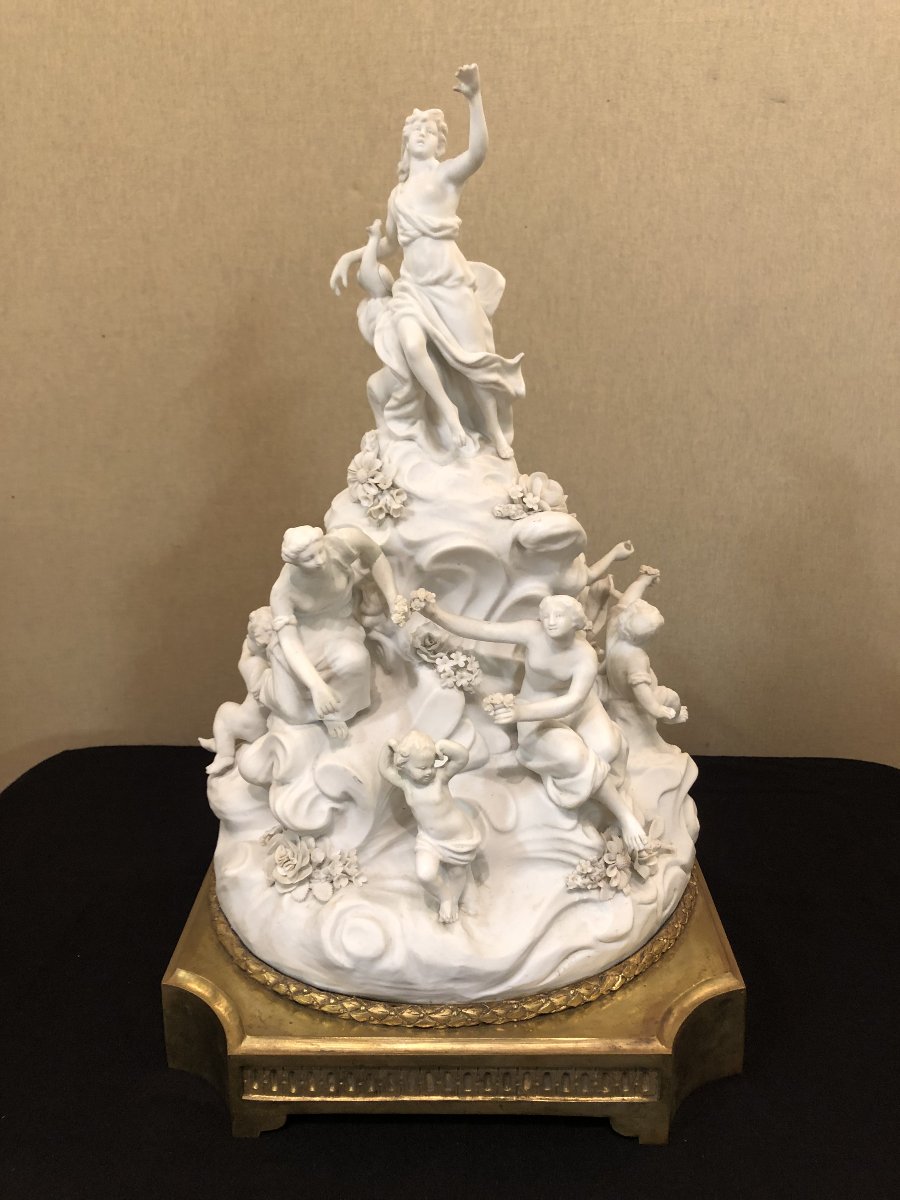 Biscuit Centerpiece