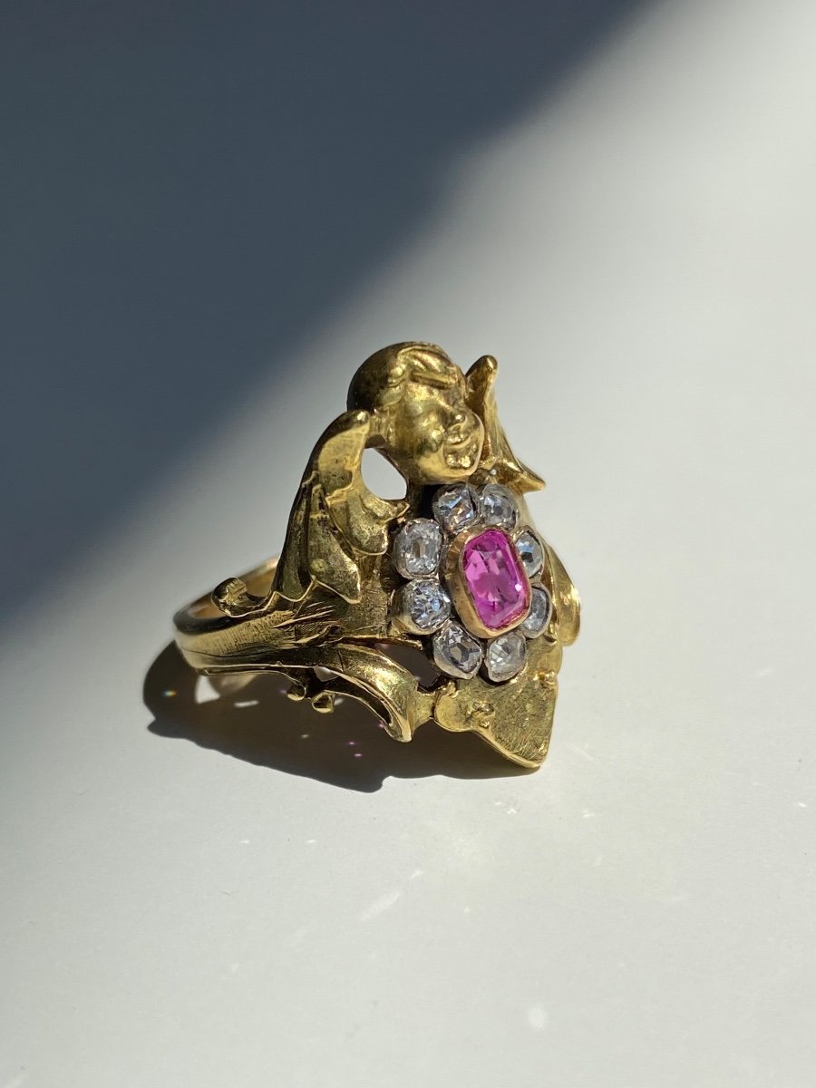Very Rare Neo-renaissance Ring In 18k Gold And Pink Sapphire-photo-1