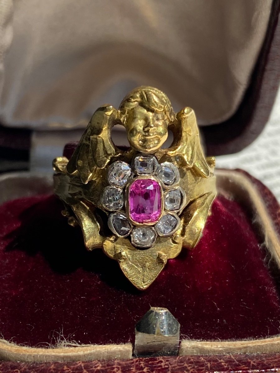Very Rare Neo-renaissance Ring In 18k Gold And Pink Sapphire