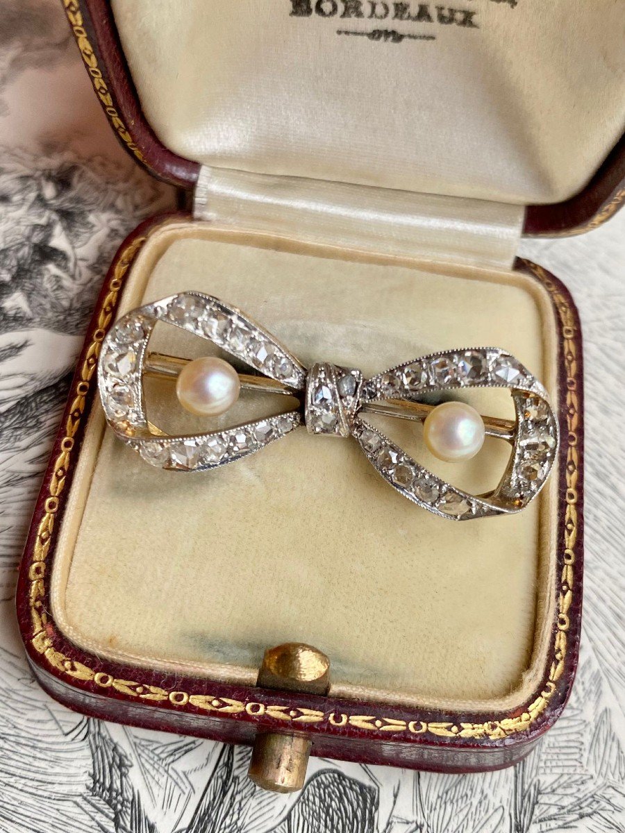 Belle Epoque Brooch In The Shape Of A Knot, Made Of 18k Gold And Platinum-photo-4