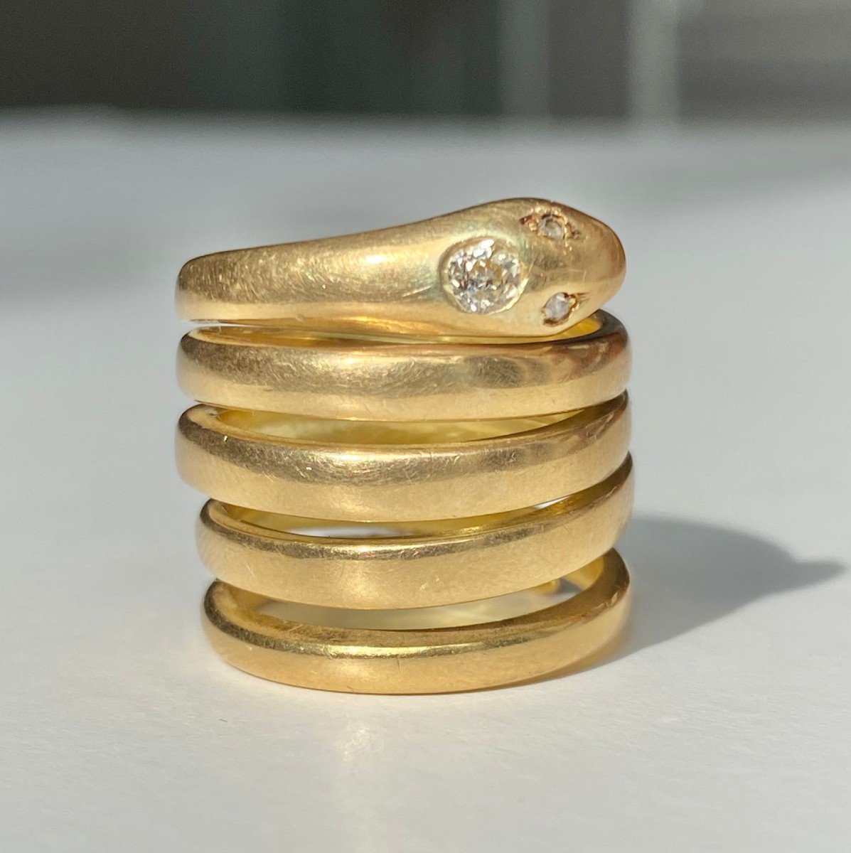 Important Ring Snake Body In 18k Yellow Gold