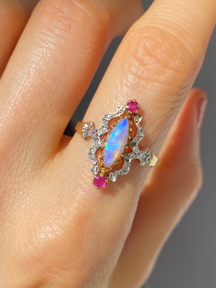 Bague Belle Epoque En Or 18k Centrée d'Une Opale-photo-4