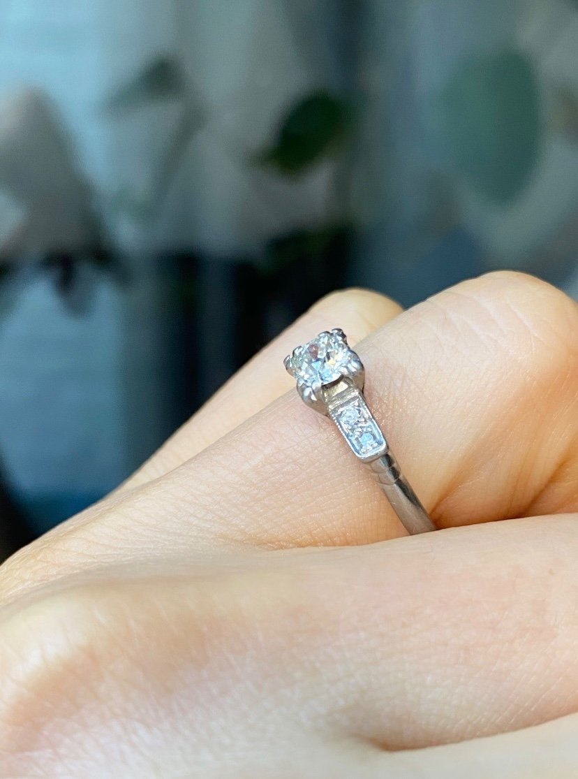 Art Deco Ring In Platinum And Diamonds -photo-8