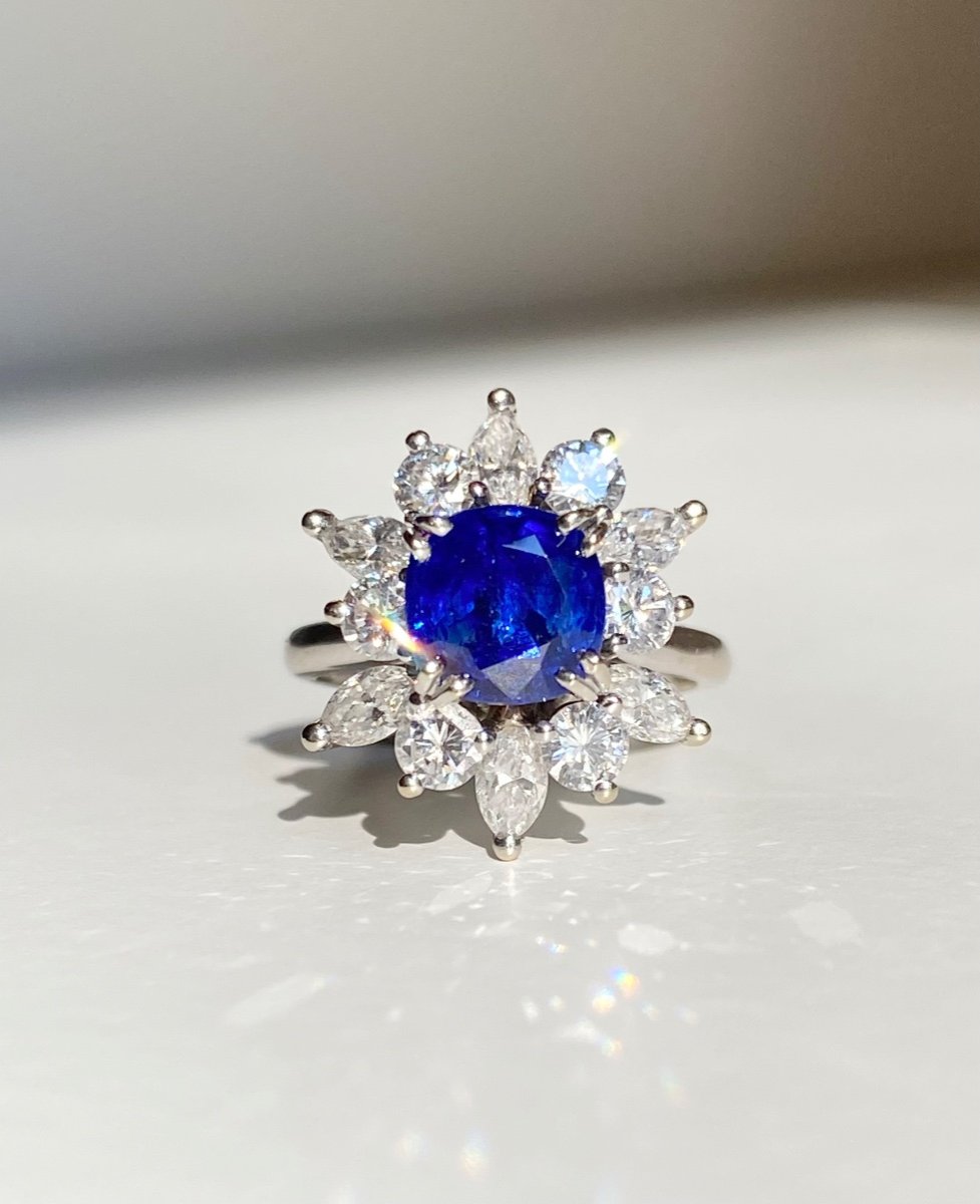 Bague En Or Blanc 18k Ornée d'Un Saphir Birman Non Chauffé-photo-3